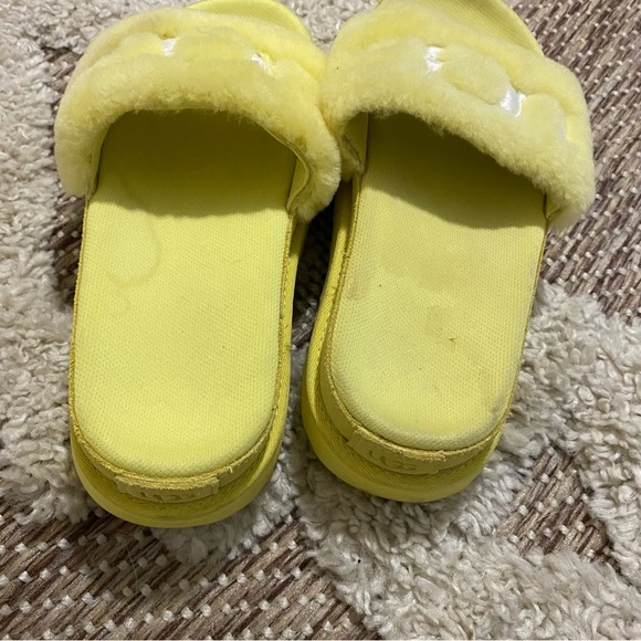Ugg Bright Yellow Fuzzy Platform Slide Sandals size 6 - Picture 3 of 7
